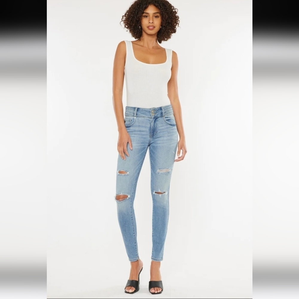 Kancan Mid-Rise Destructed Skinny Jeans Size 28